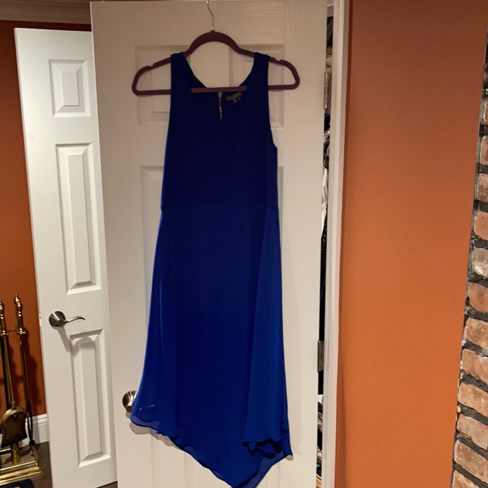 Fitted on top and floated on the bottom